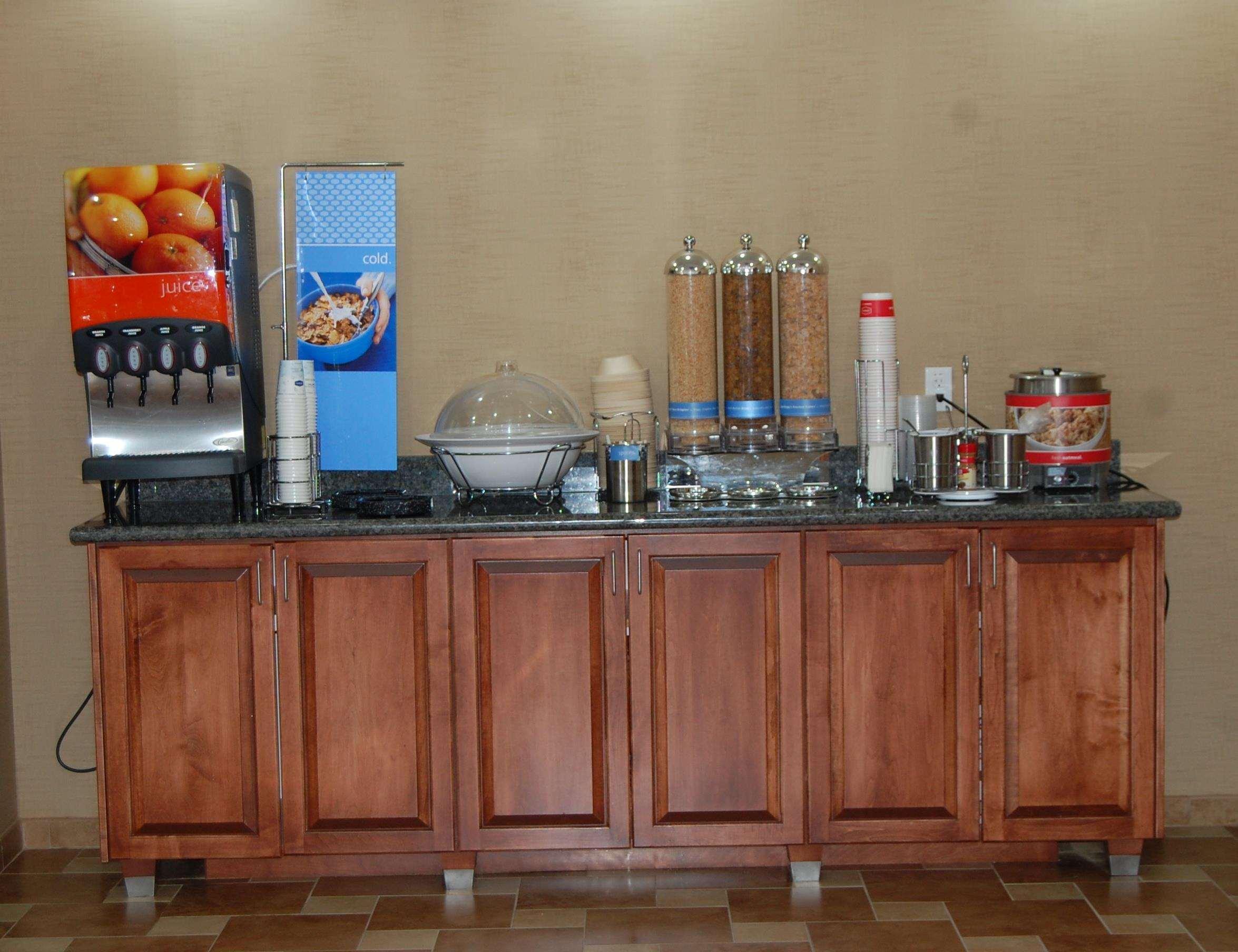 Hampton Inn Sidney Luaran gambar