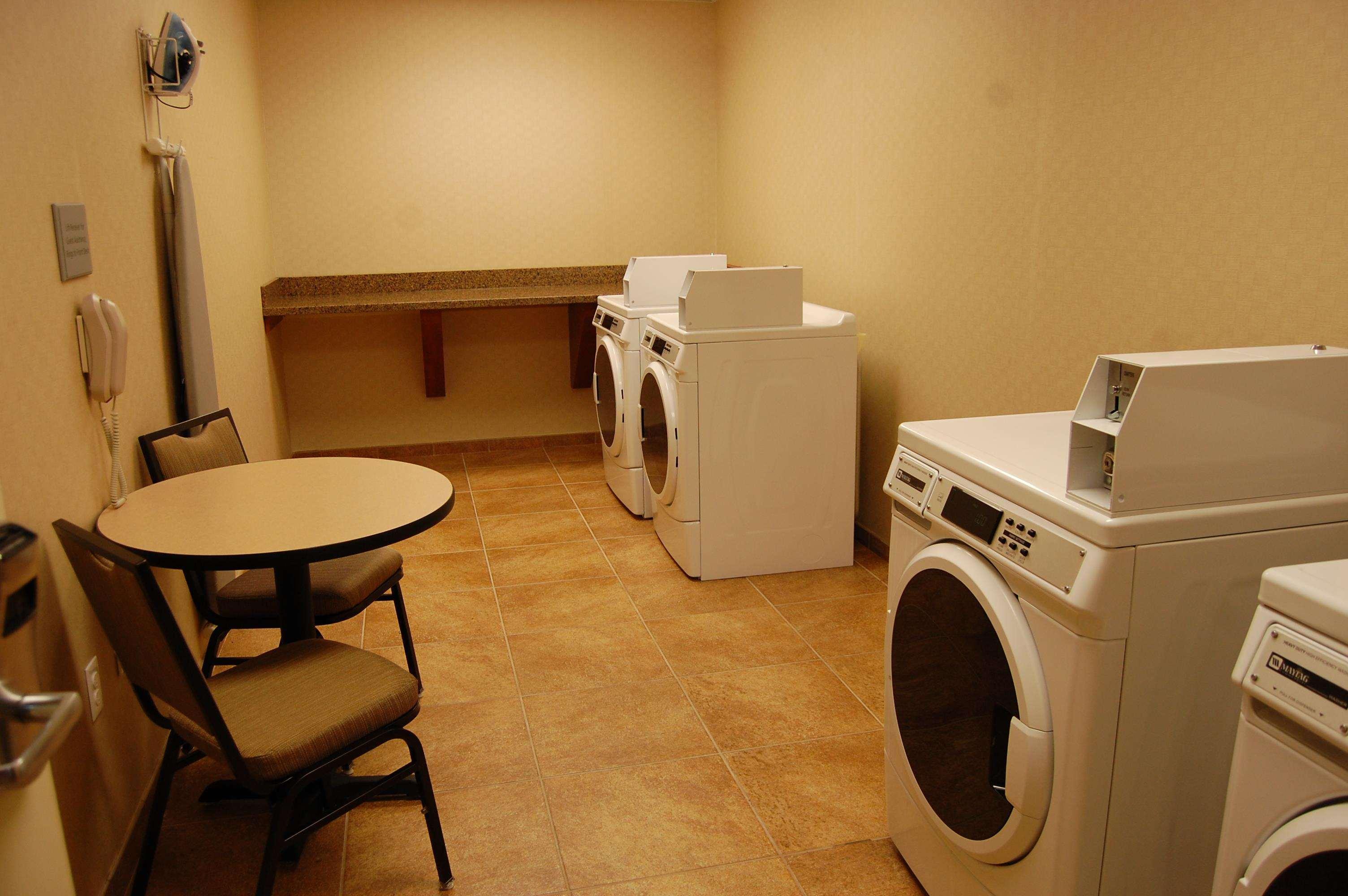 Hampton Inn Sidney Luaran gambar