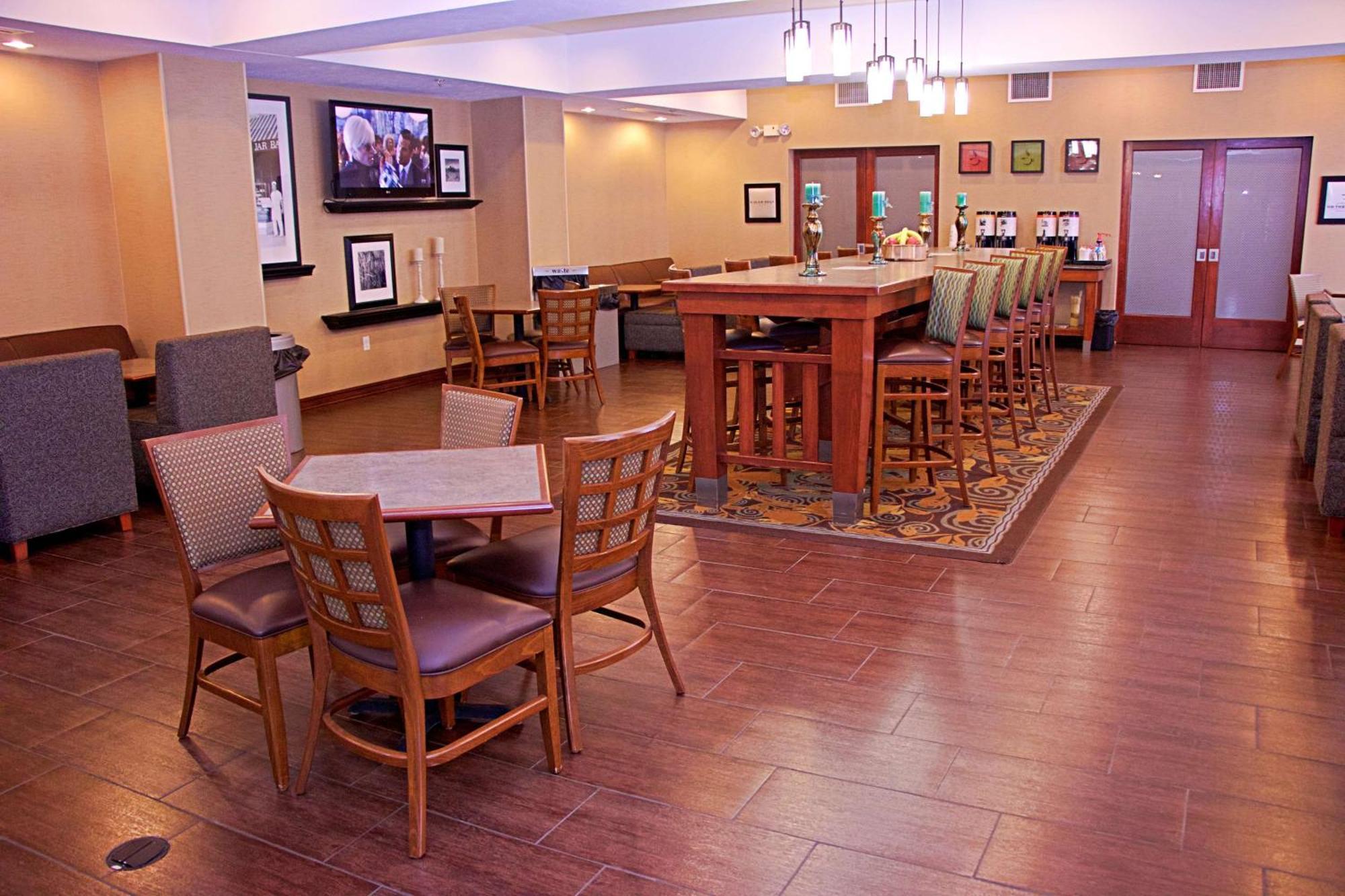 Hampton Inn Sidney Luaran gambar